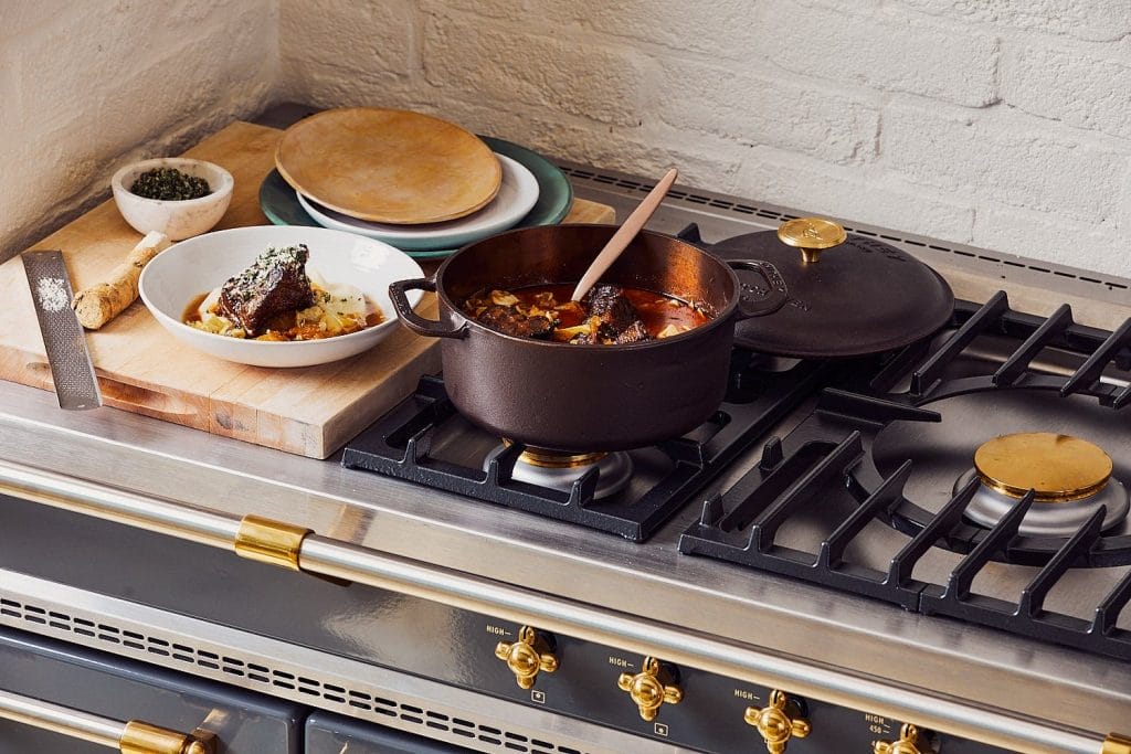 cast iron cookware