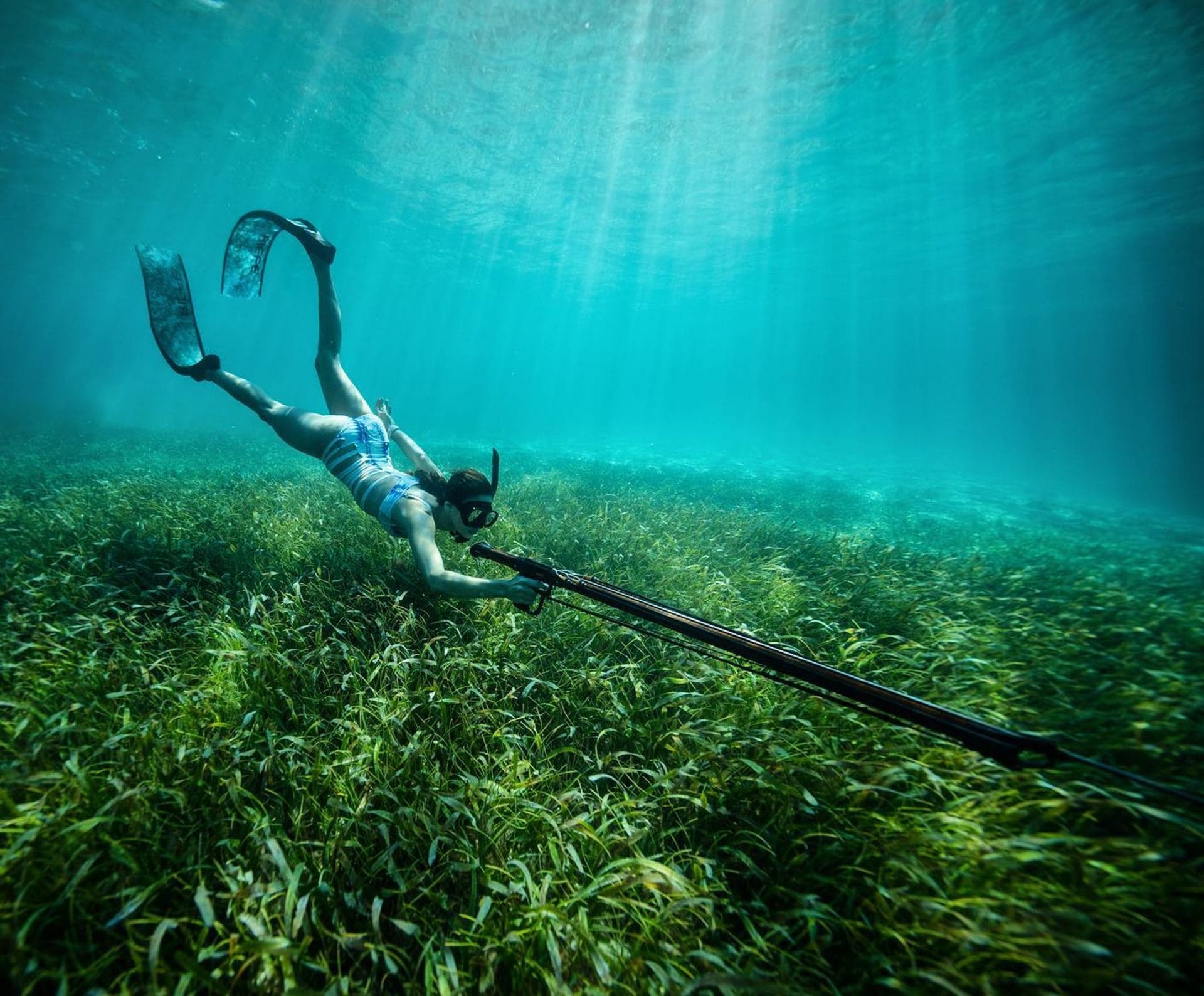 valentine thomas underwater